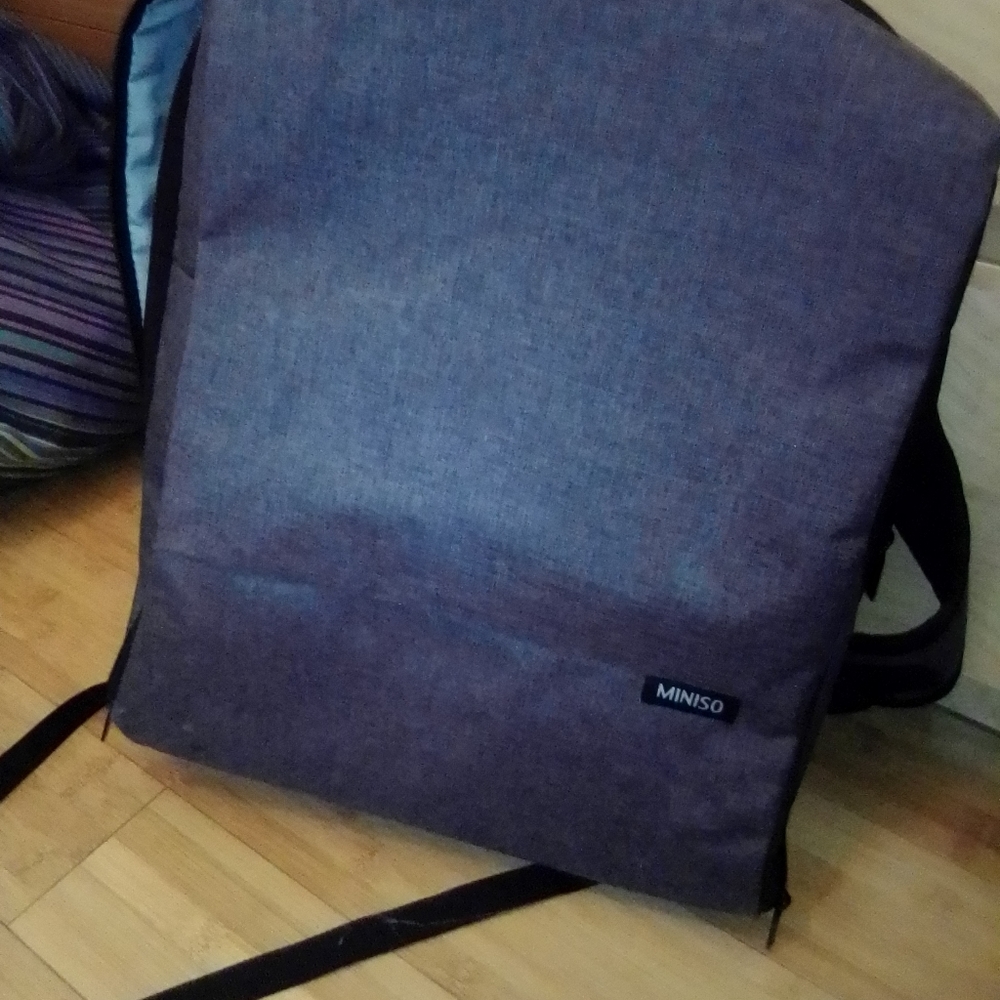 Laptop backpack - Picture 3 of 3
